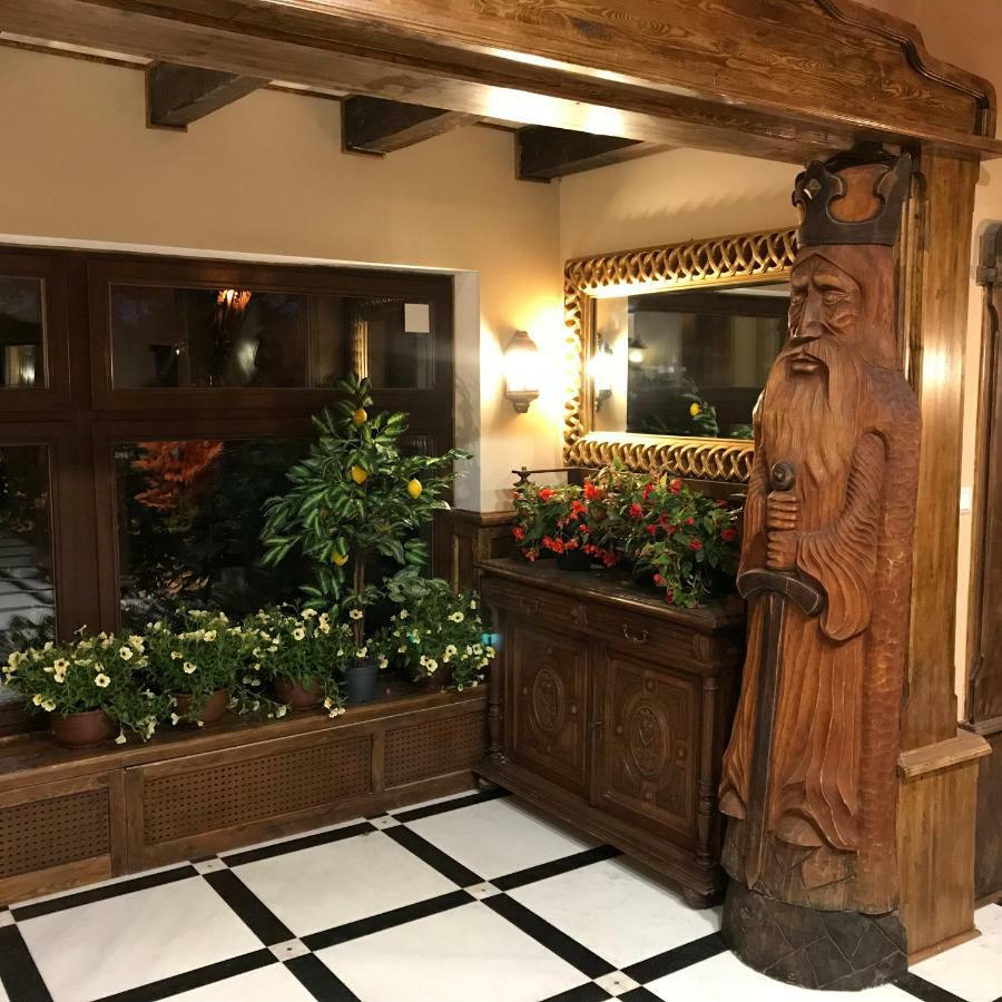 Dworek Oliwski Bed & Breakfast Гданск Екстериор снимка